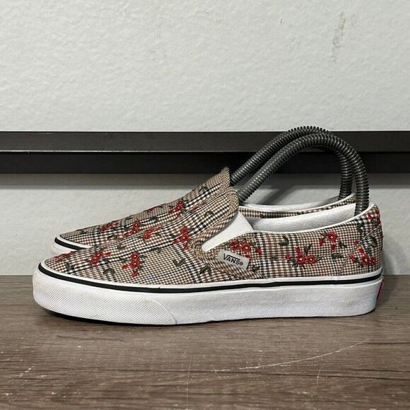 Vans Shoes - Vans Classic Slip-On Women’s Shoes Size 6 Beige